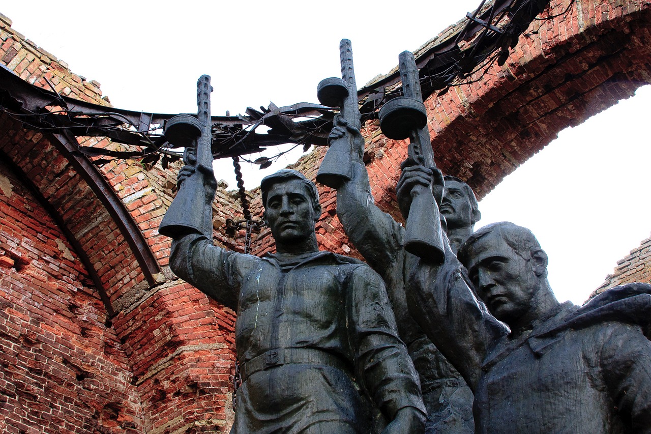 易趣实名账号：短信如何在人力资源管理中竞争占领优势？ 