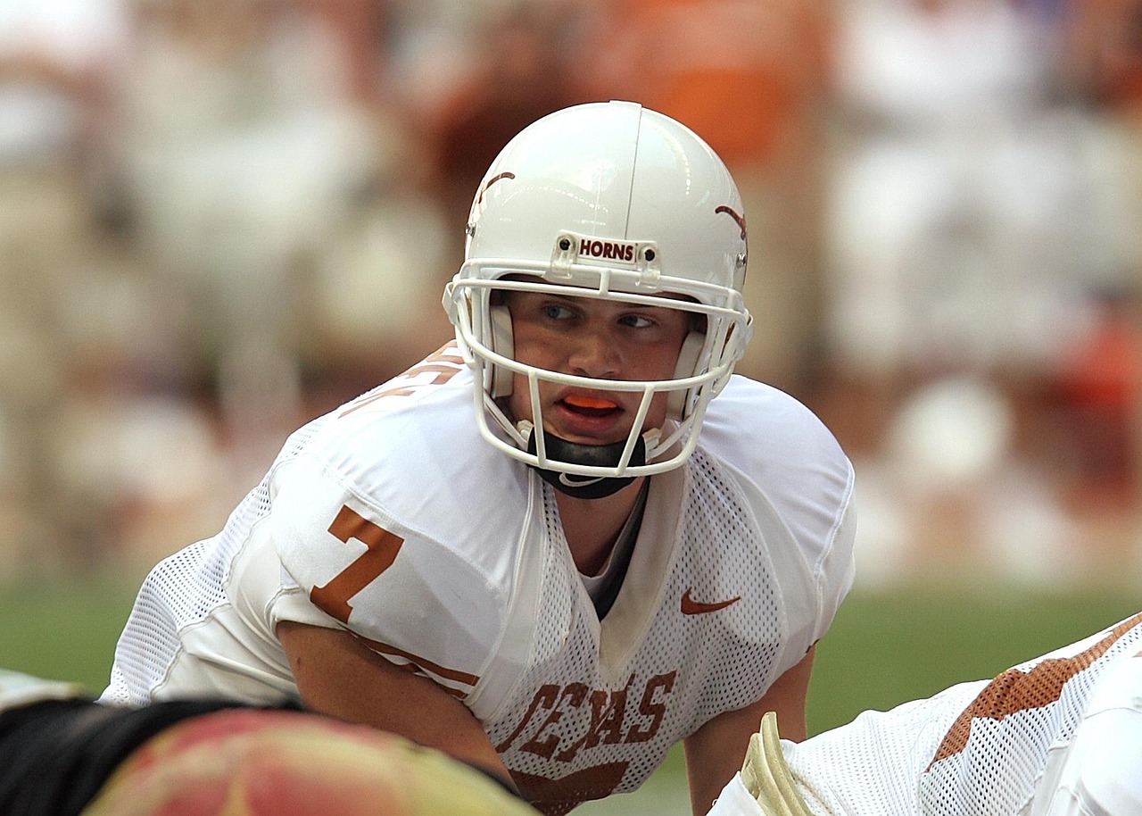 香烟、沙发和电视机组成的文化背景